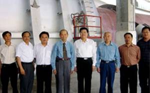 2004年9月17日，時任江西省人民政府副省長孫剛、九江市人民政府常務副市長李放視察江西亞東。