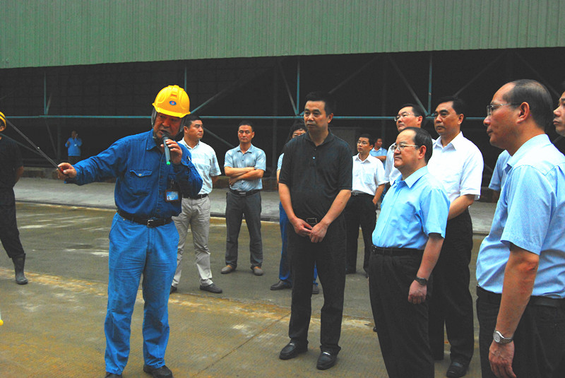 2013年9月23日，江西省省長鹿心社蒞臨江西亞東瑞昌二廠視察。